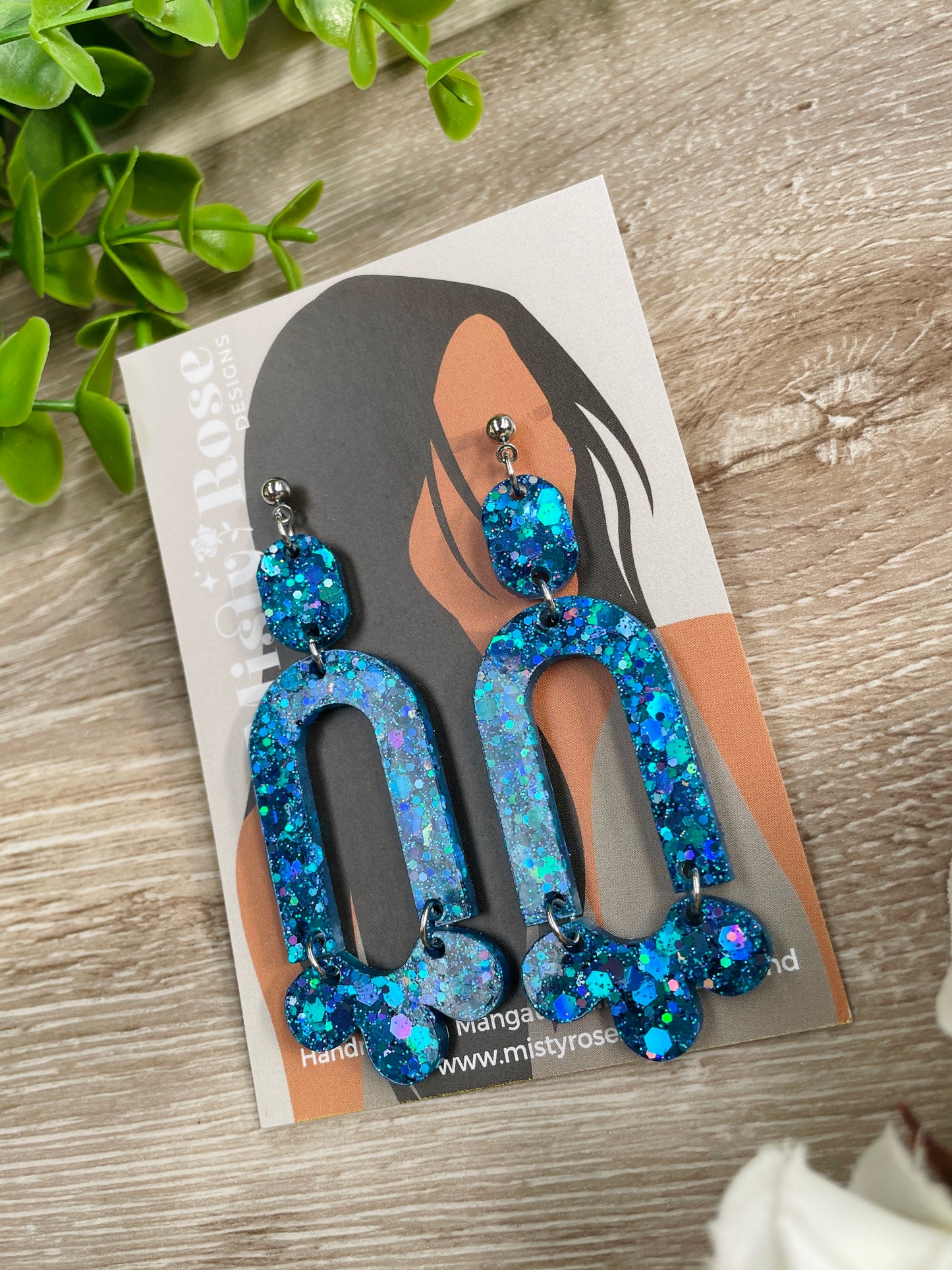 Arch Dangle Earrings